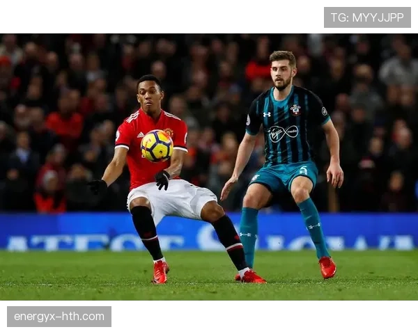 琼斯加盟南安普顿，英超新援状态引期待