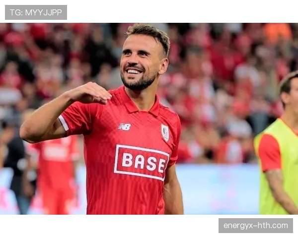 标准列日定位球战术奏效，状态回暖引关注