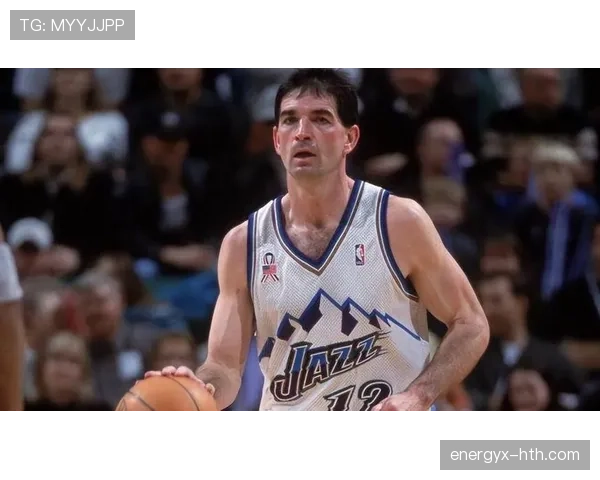 斯托克顿挡拆组织效率碾压同位置，助攻失误比改写控卫标准